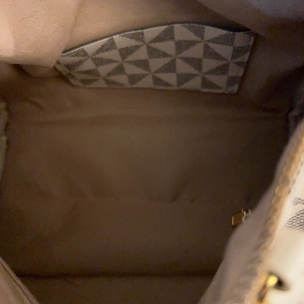 Elegant Patterned Designer Inspired Geometric Tri… - image 11